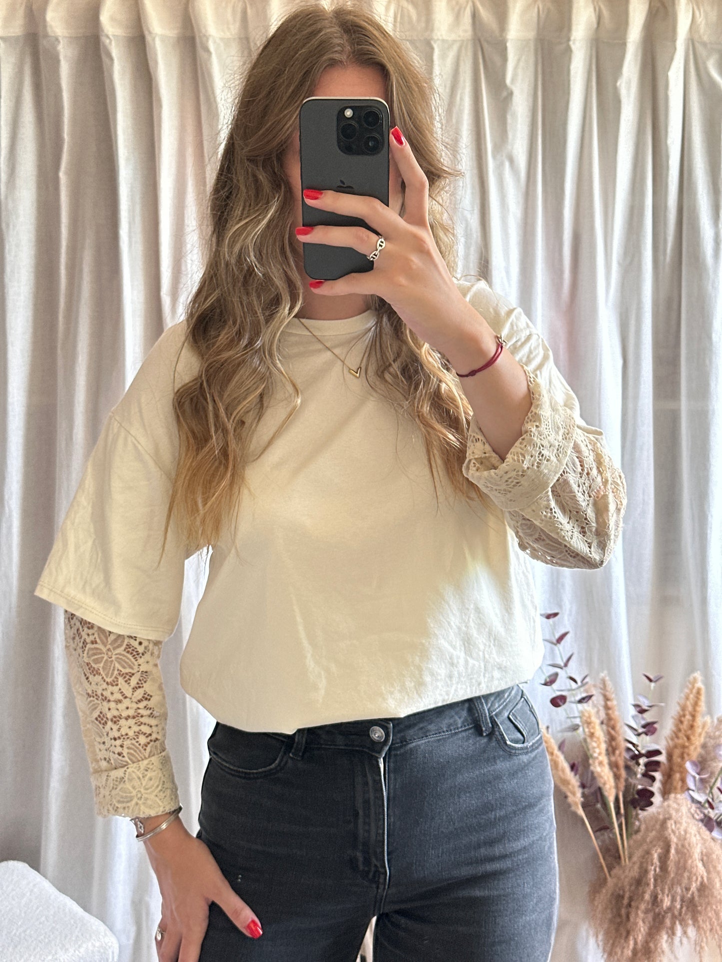 Tshirt beige manches dentelles oversize 🇮🇹