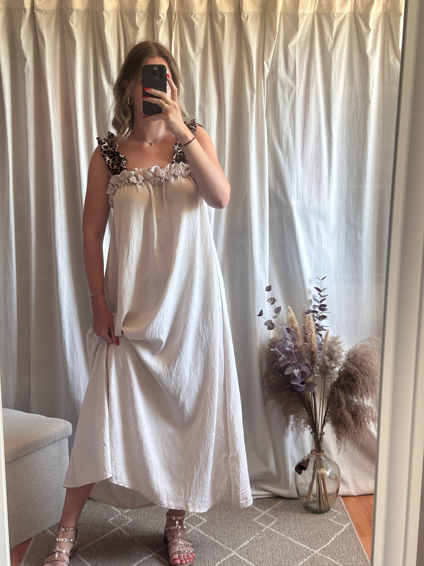 Robe longue beige bretelle léopard