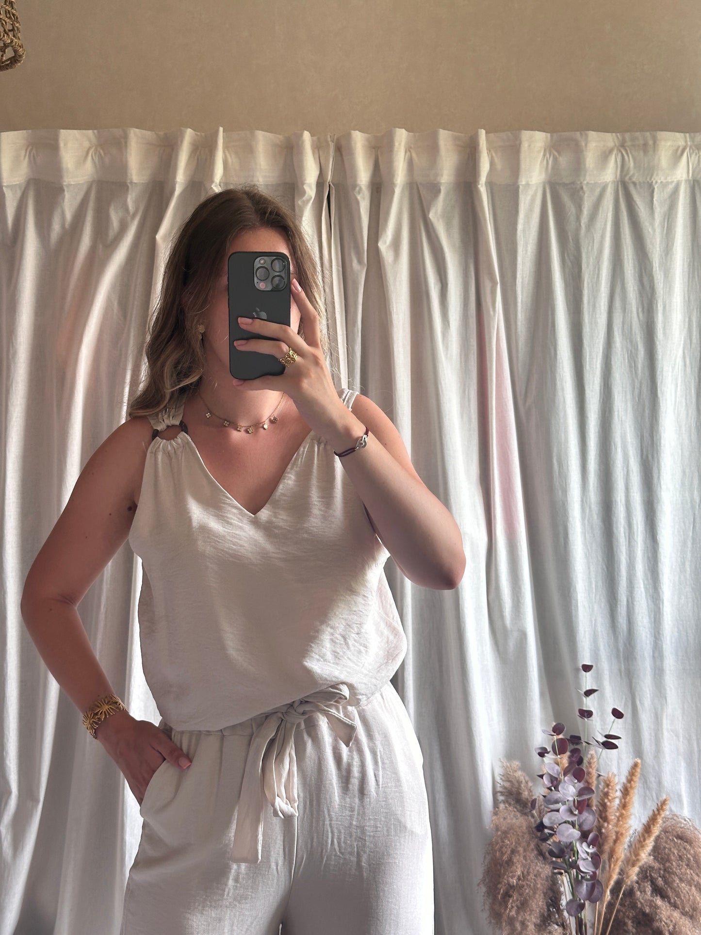 Top col V bretelles anneaux beige