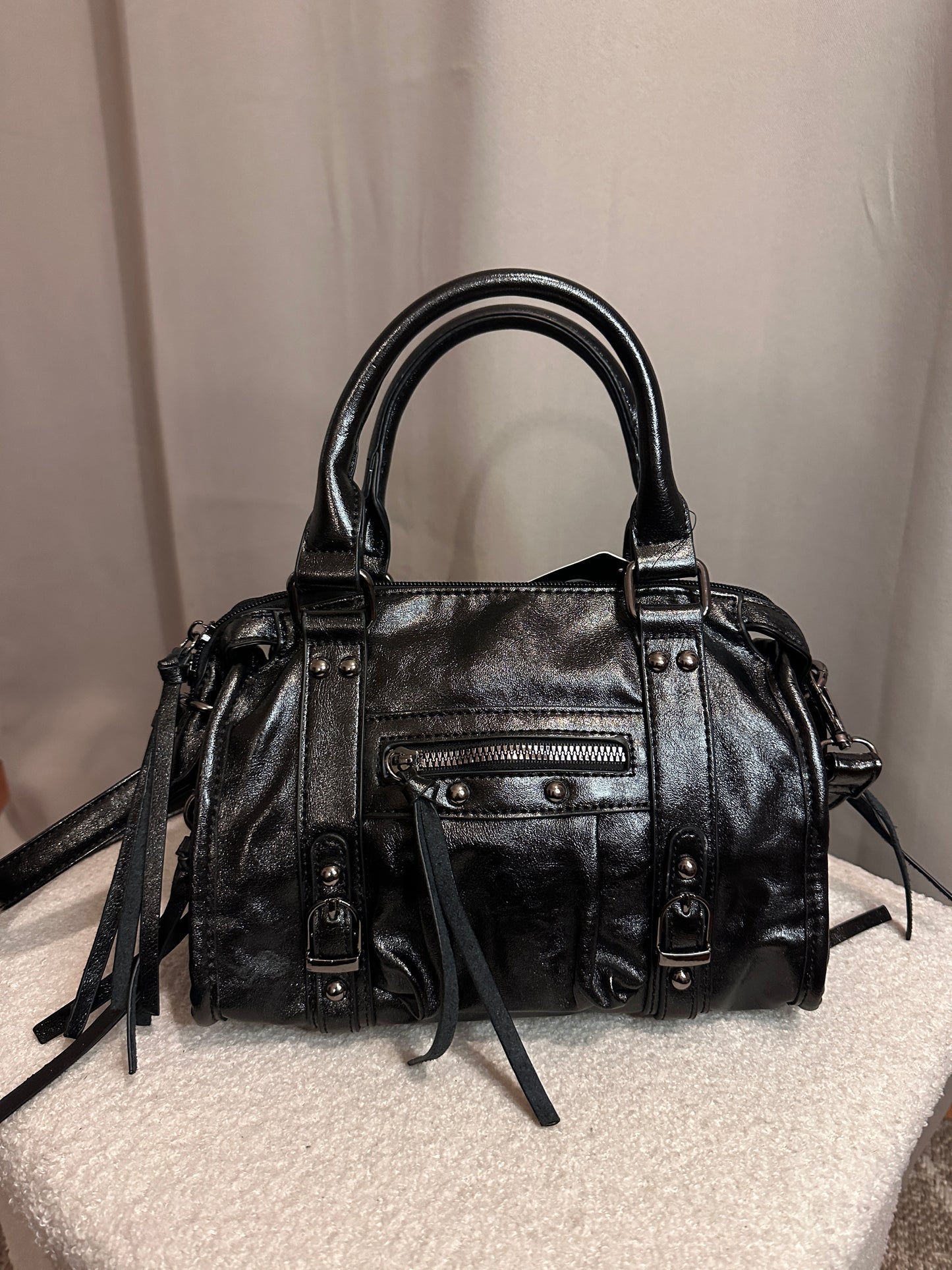 Sac à main noir métallisé