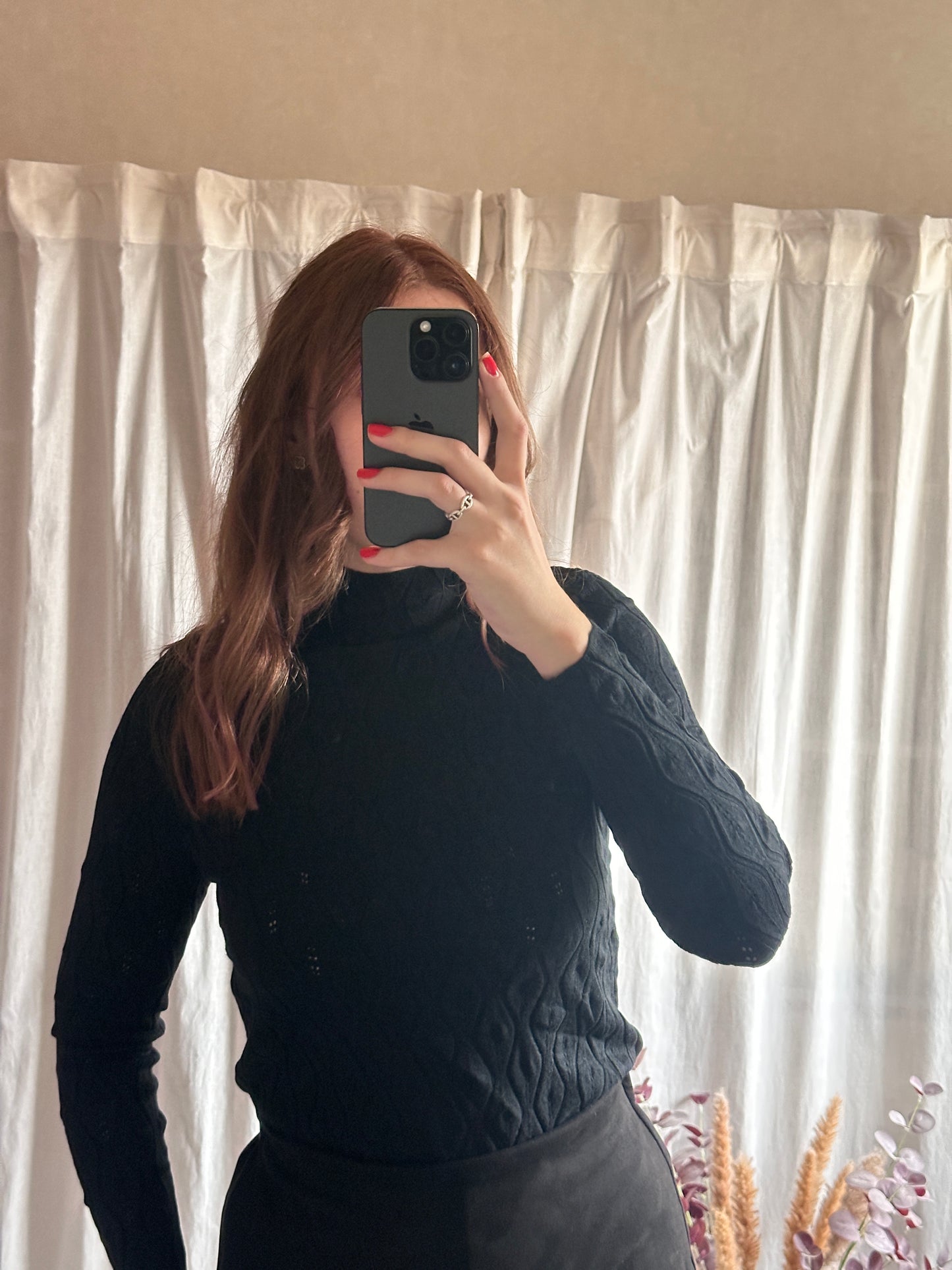 Pull léger noir col montant