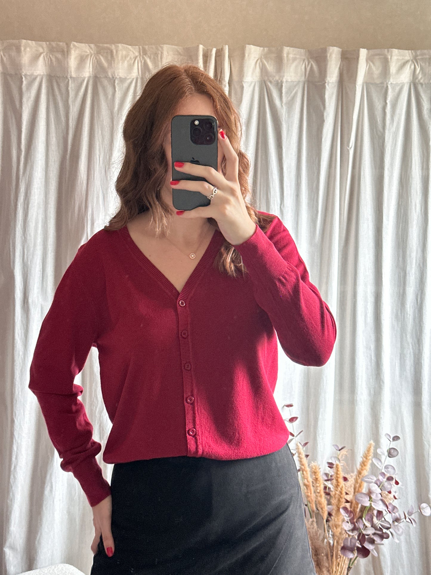 Top bordeaux avec boutons