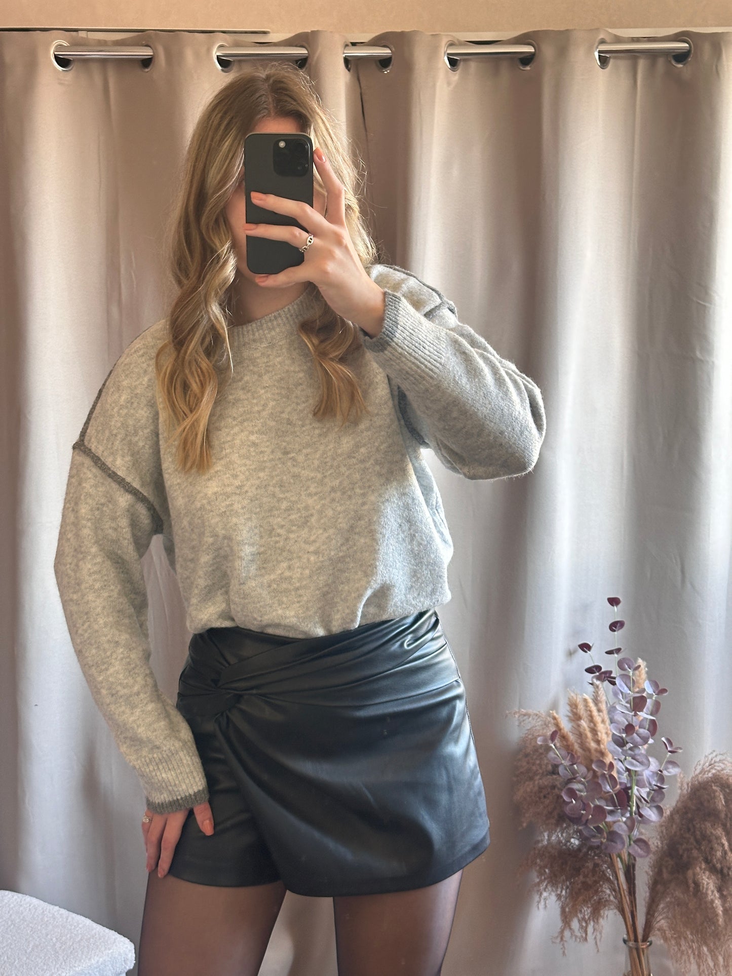 Pull gris