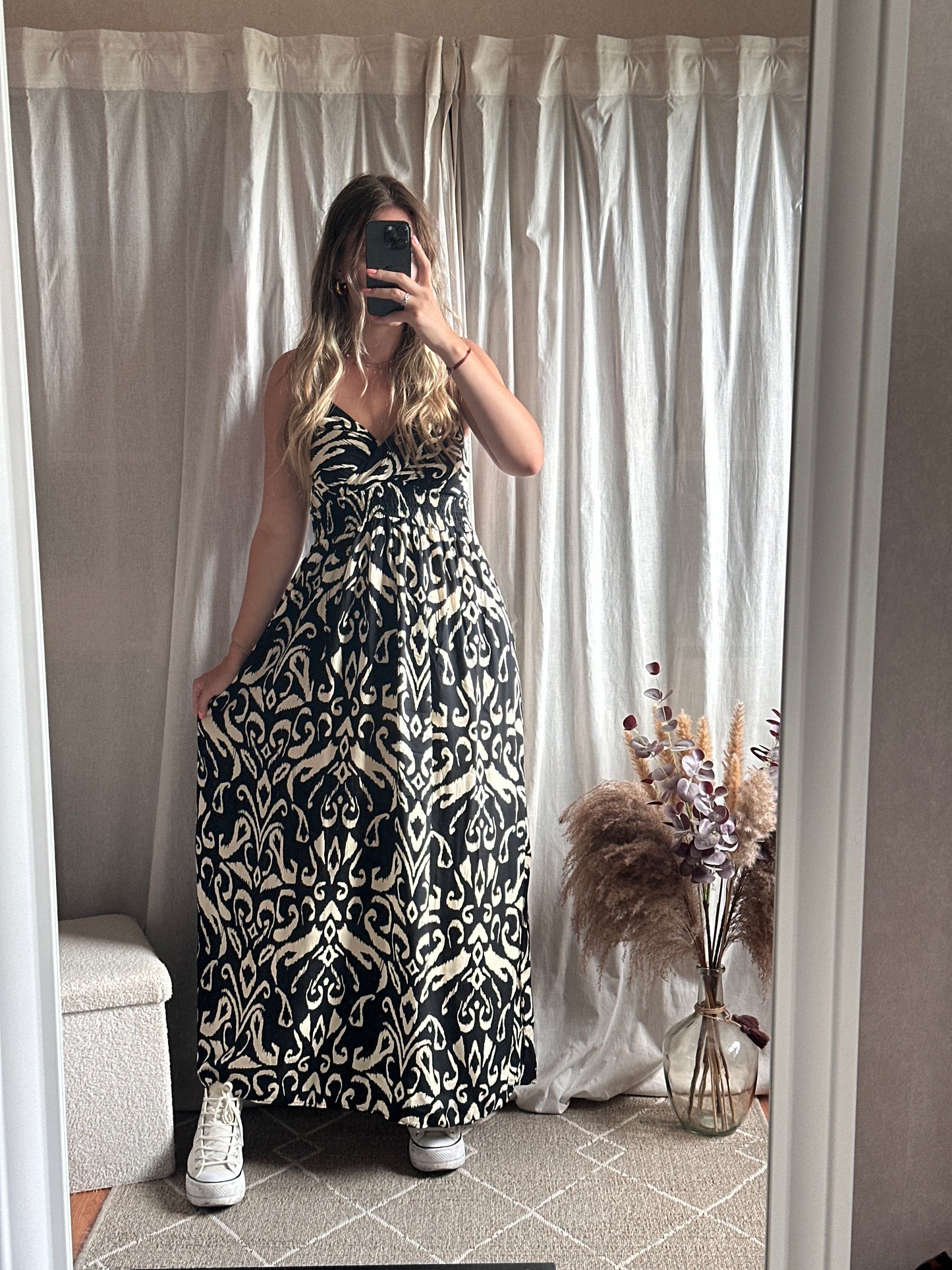 Robe longue noir et beige