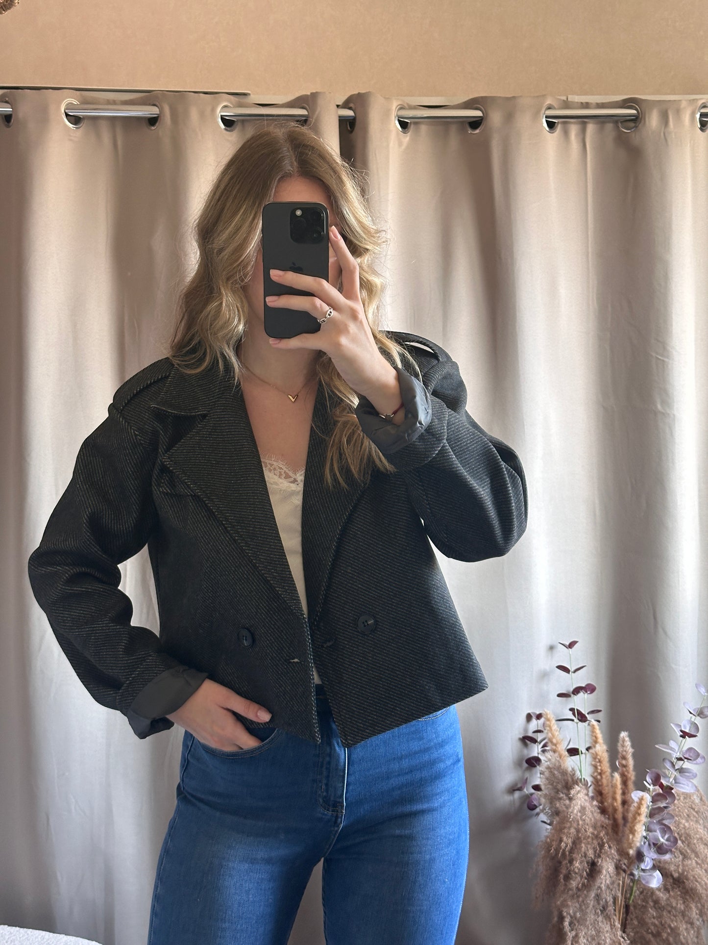 Trench court gris foncé