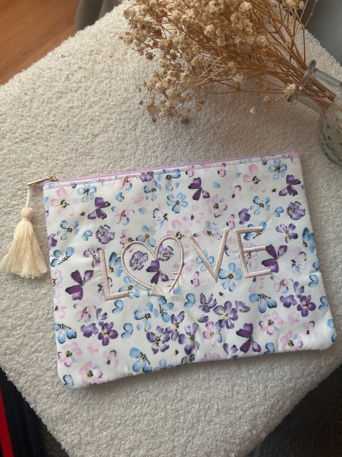 Pochette fleurs pastel