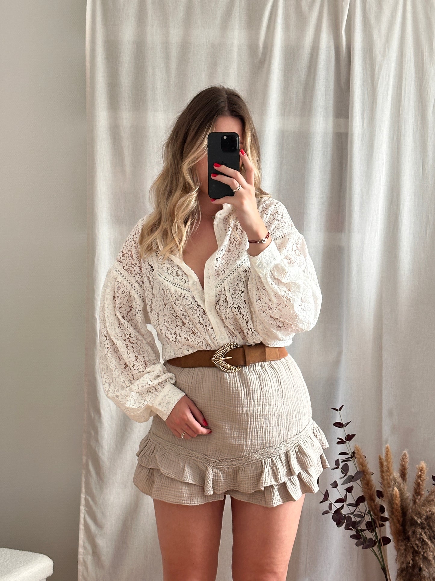 Chemisier blanc en dentelle