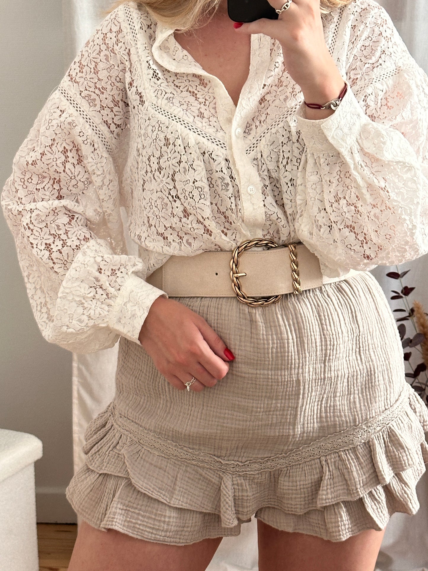 Chemisier blanc en dentelle