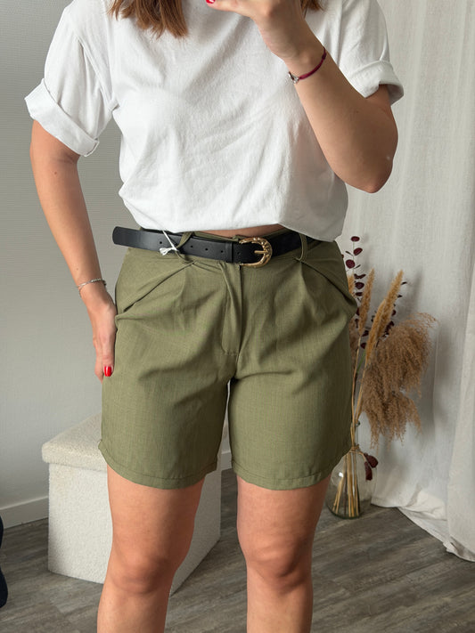 Short kaki
