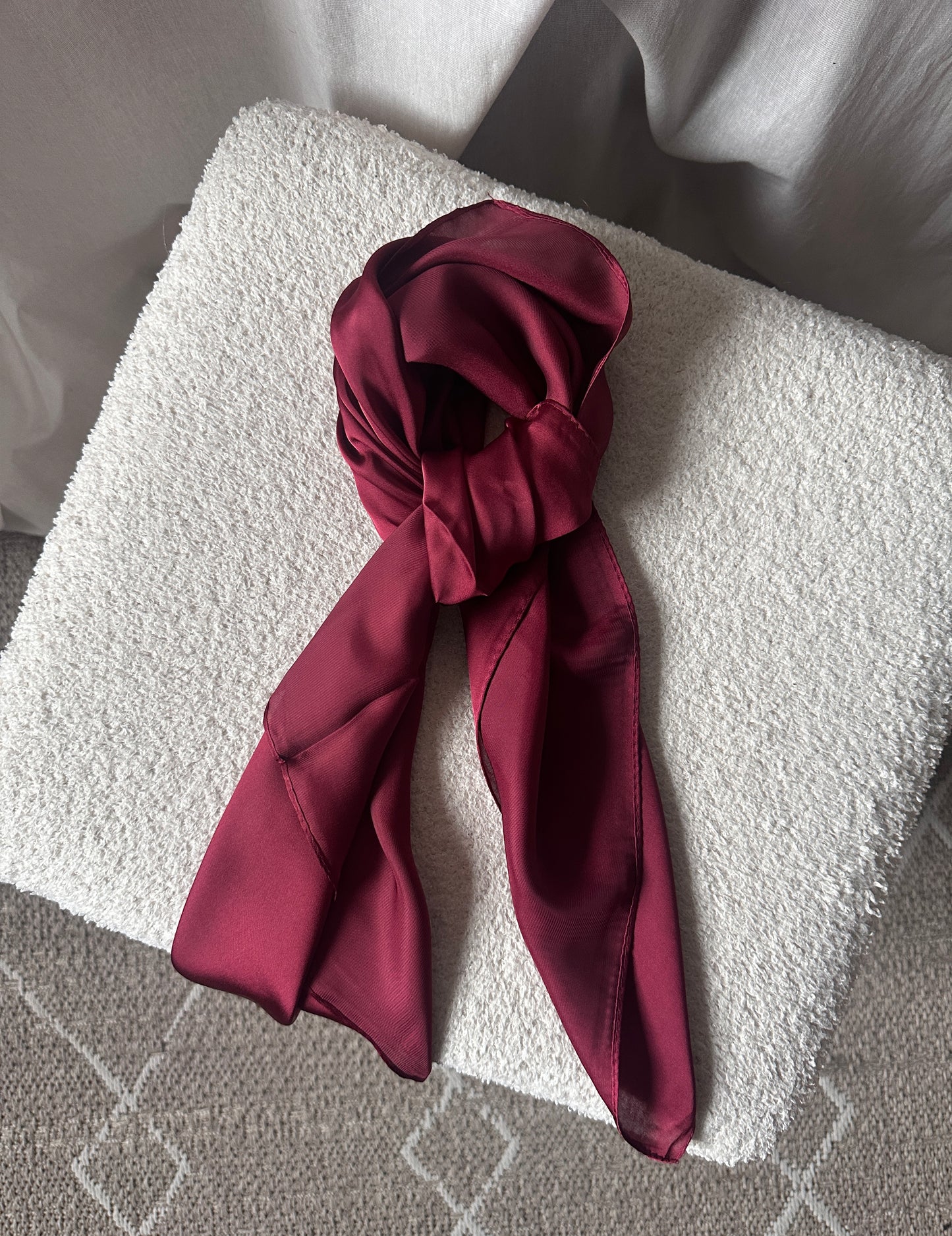 Foulard bordeaux
