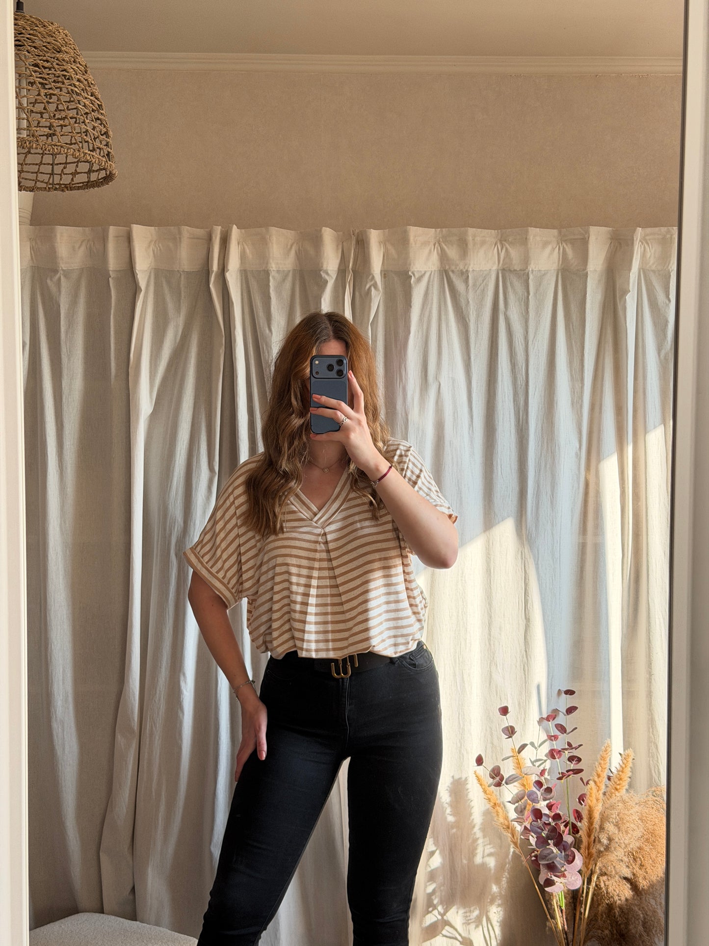 T-shirt marinière beige et blanc