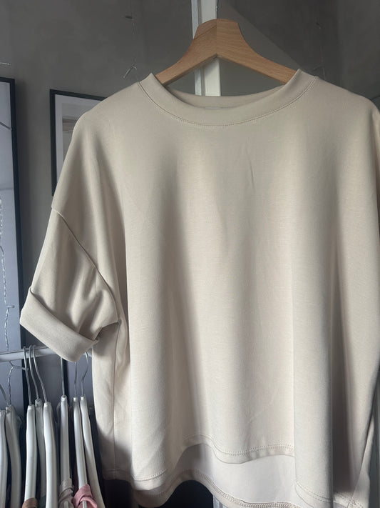 T-shirt oversize beige 🇮🇹