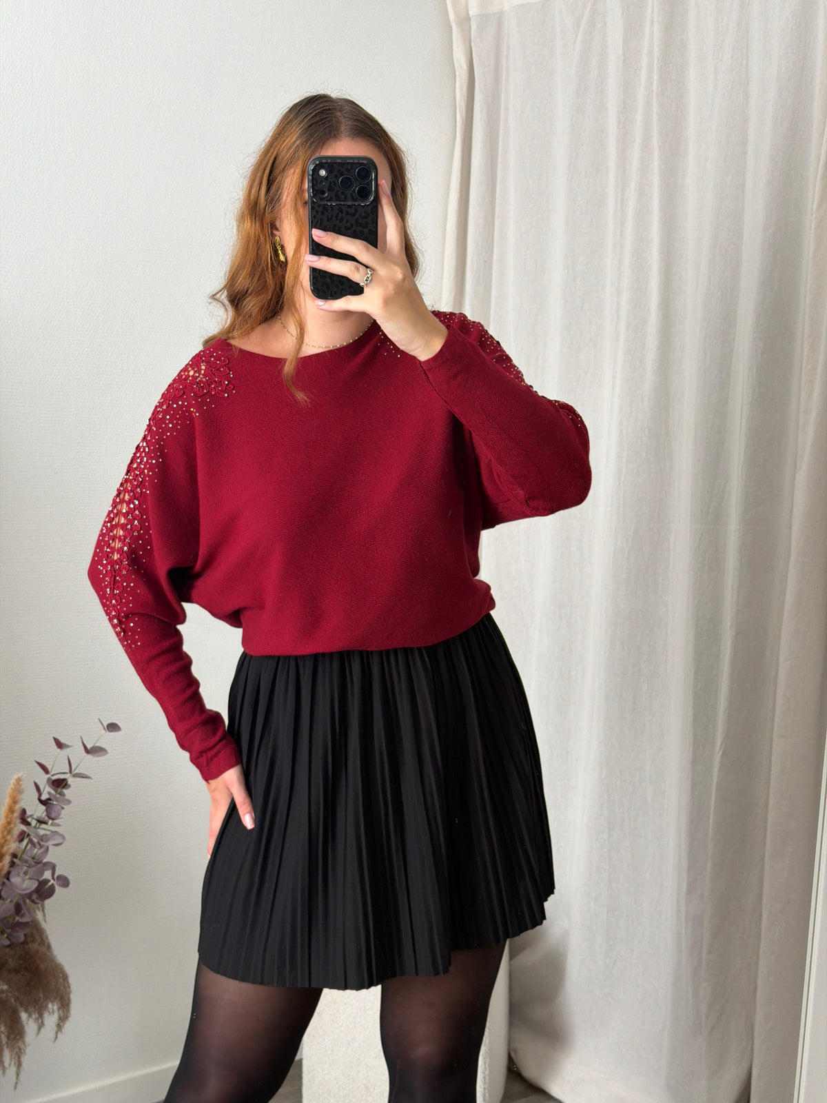 Pull bordeaux manches dentelle