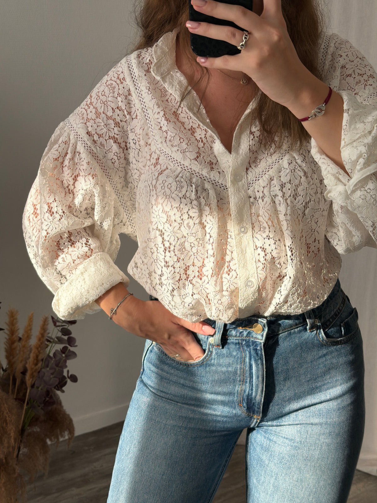 Chemisier blanc en dentelle