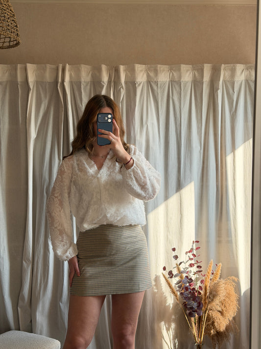 Blouse blanche motifs fleuris