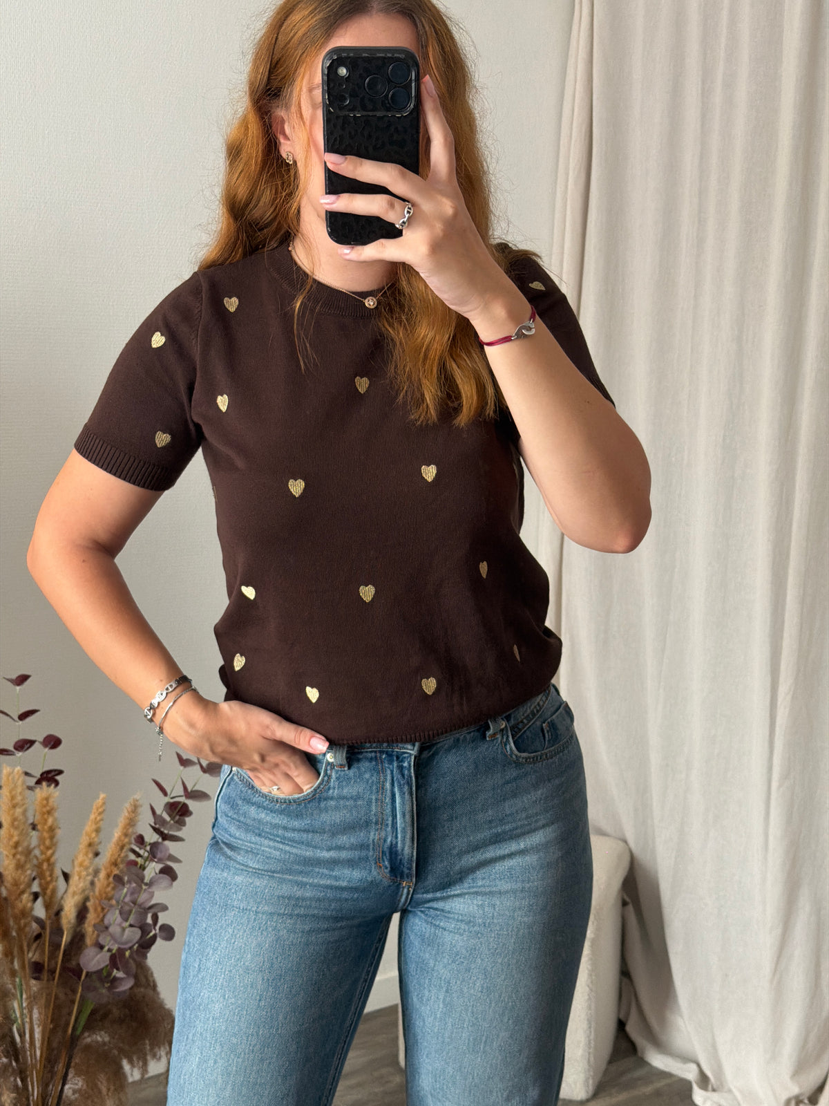 Pull manches courtes broderies coeurs - Chocolat
