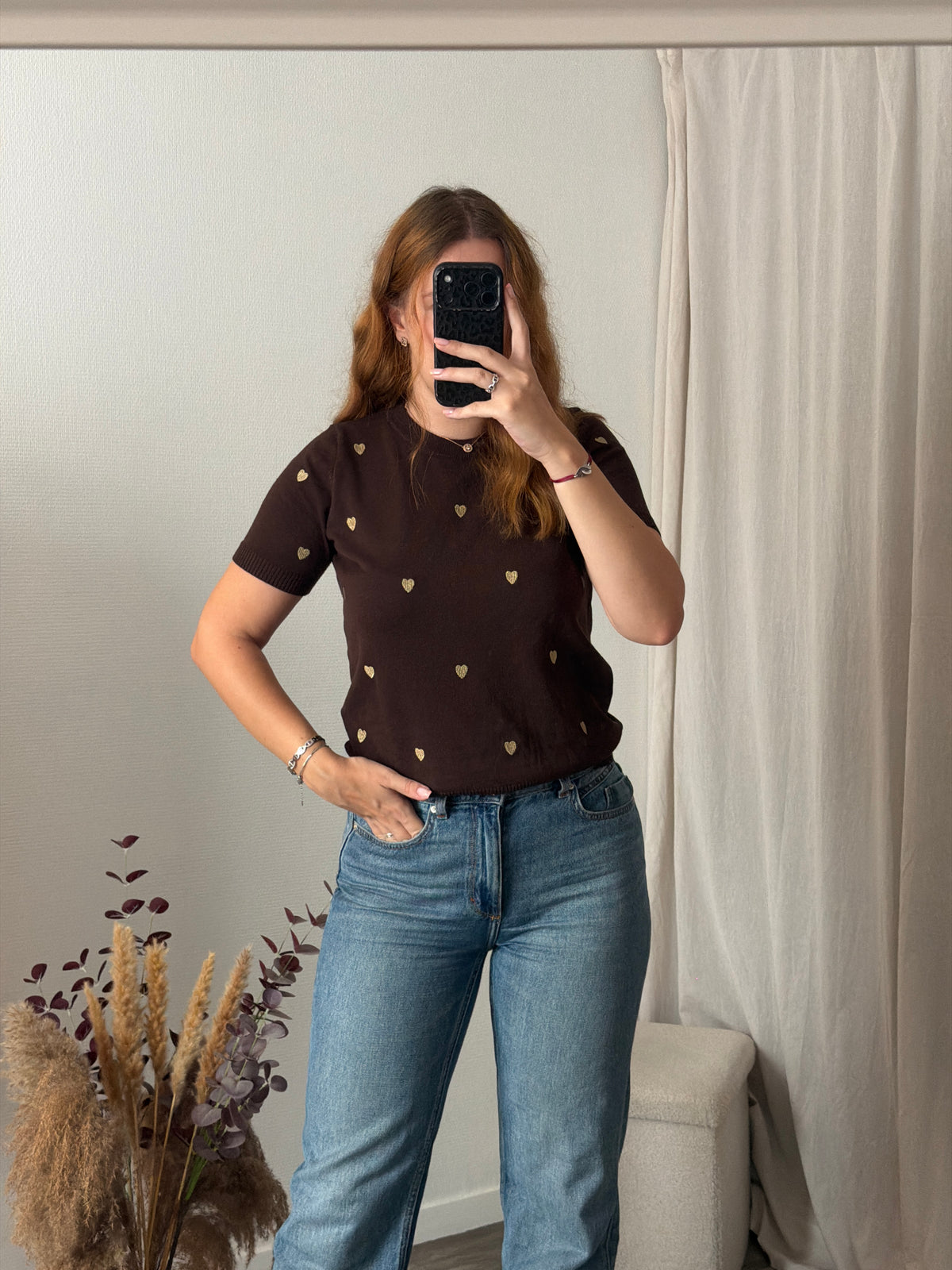 Pull manches courtes broderies coeurs - Chocolat