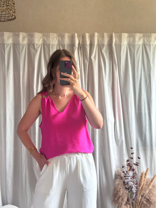Top col V bretelles anneaux fuchsia