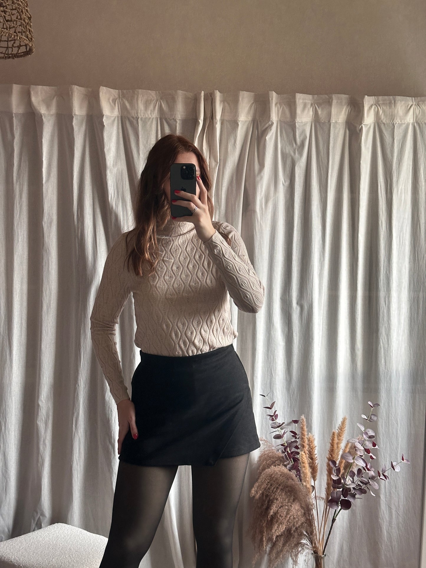 Pull léger beige col montant