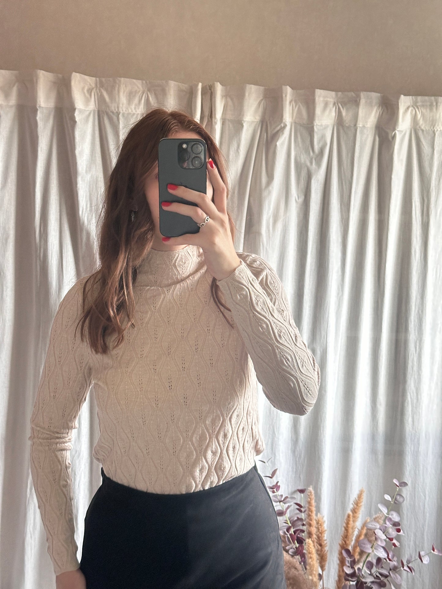 Pull léger beige col montant