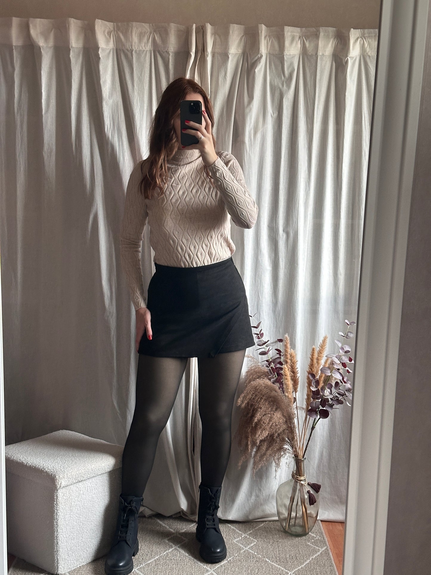 Pull léger beige col montant