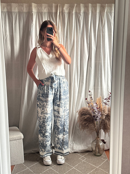 Pantalon fluide imprimé gris à motif