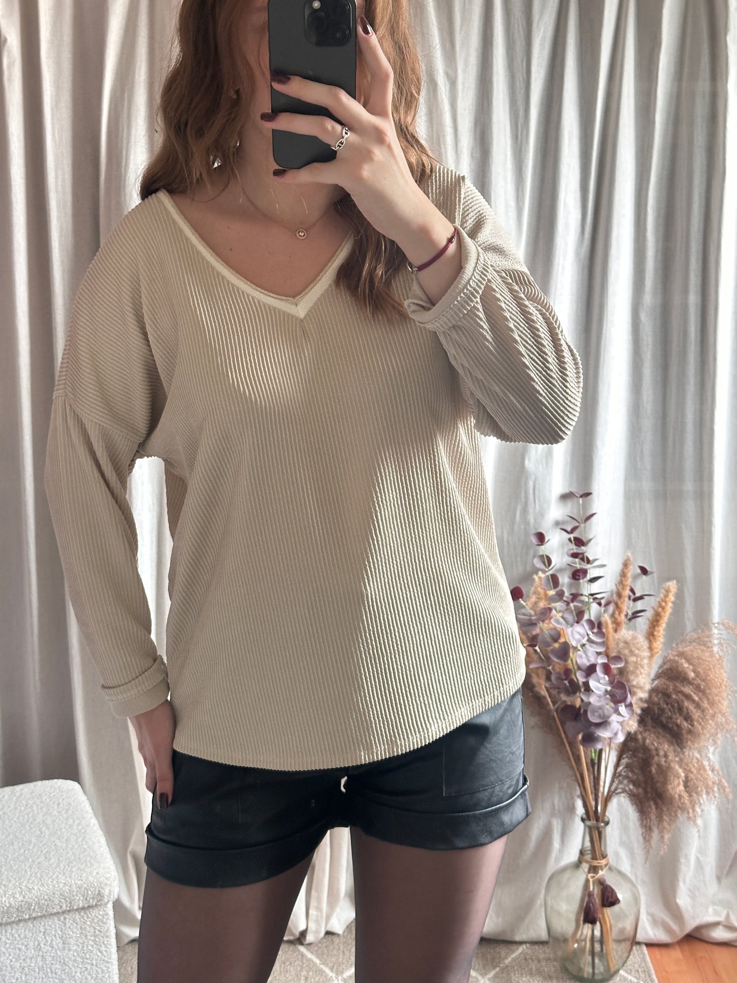 Blouse / pull fin beige