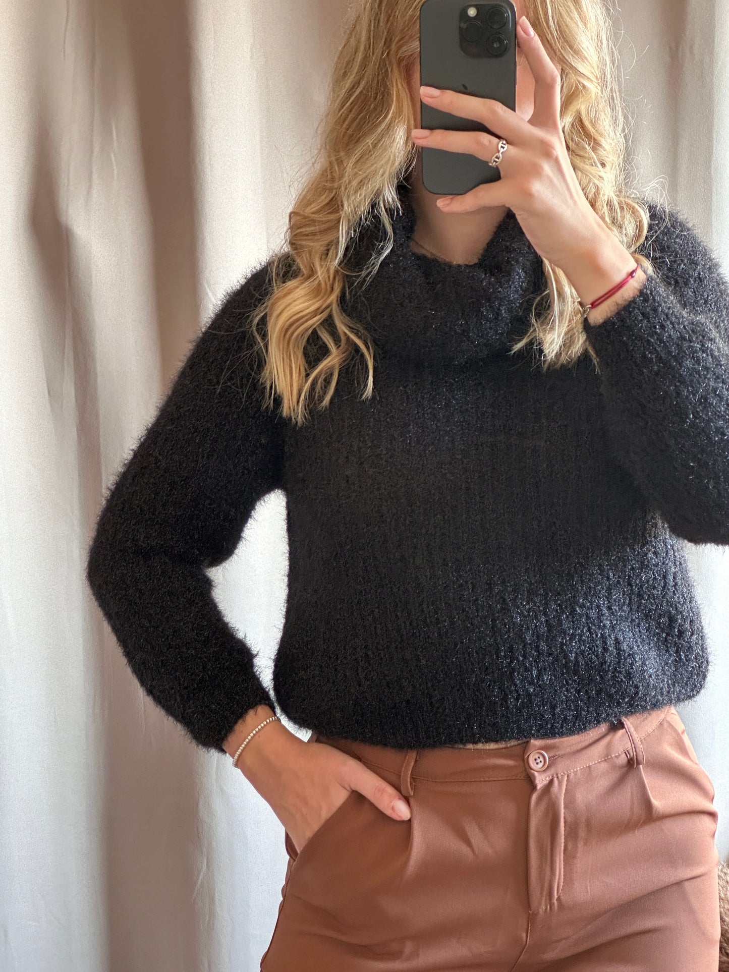 Pull col roulé Noir