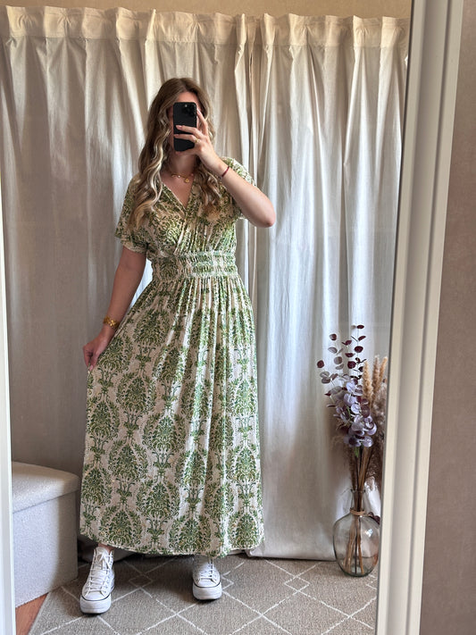 Robe longue verte à motif